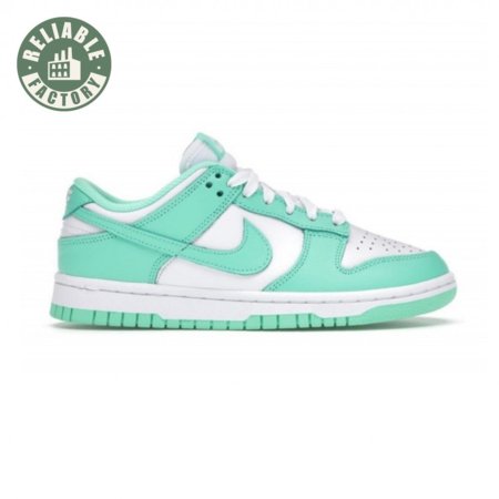 Wmns Dunk Low 'Green Glow' Size 40-47.5